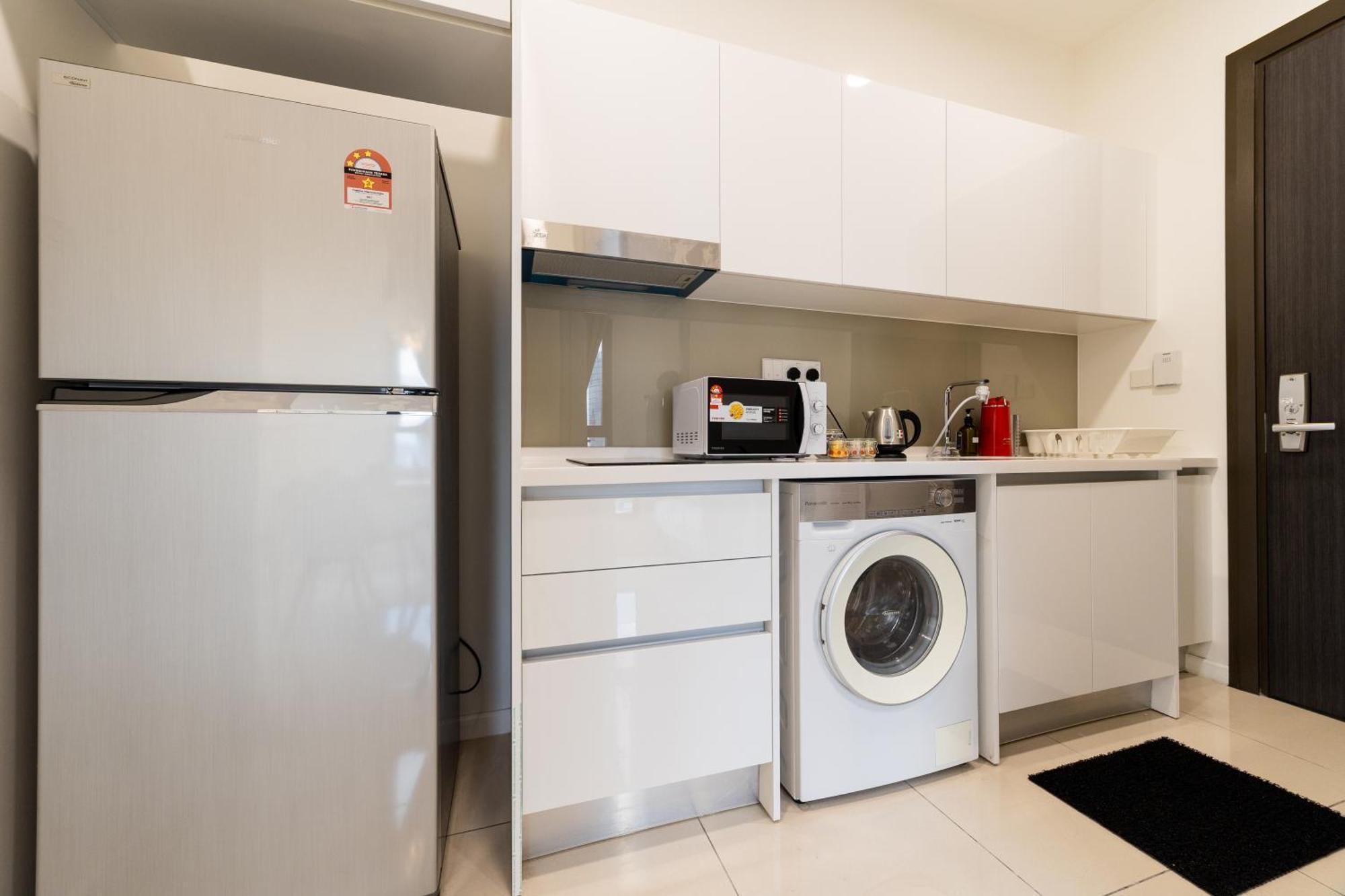 Highpark Suites Kelana Jaya, Petaling Jaya By Sleepy Bear Exterior foto
