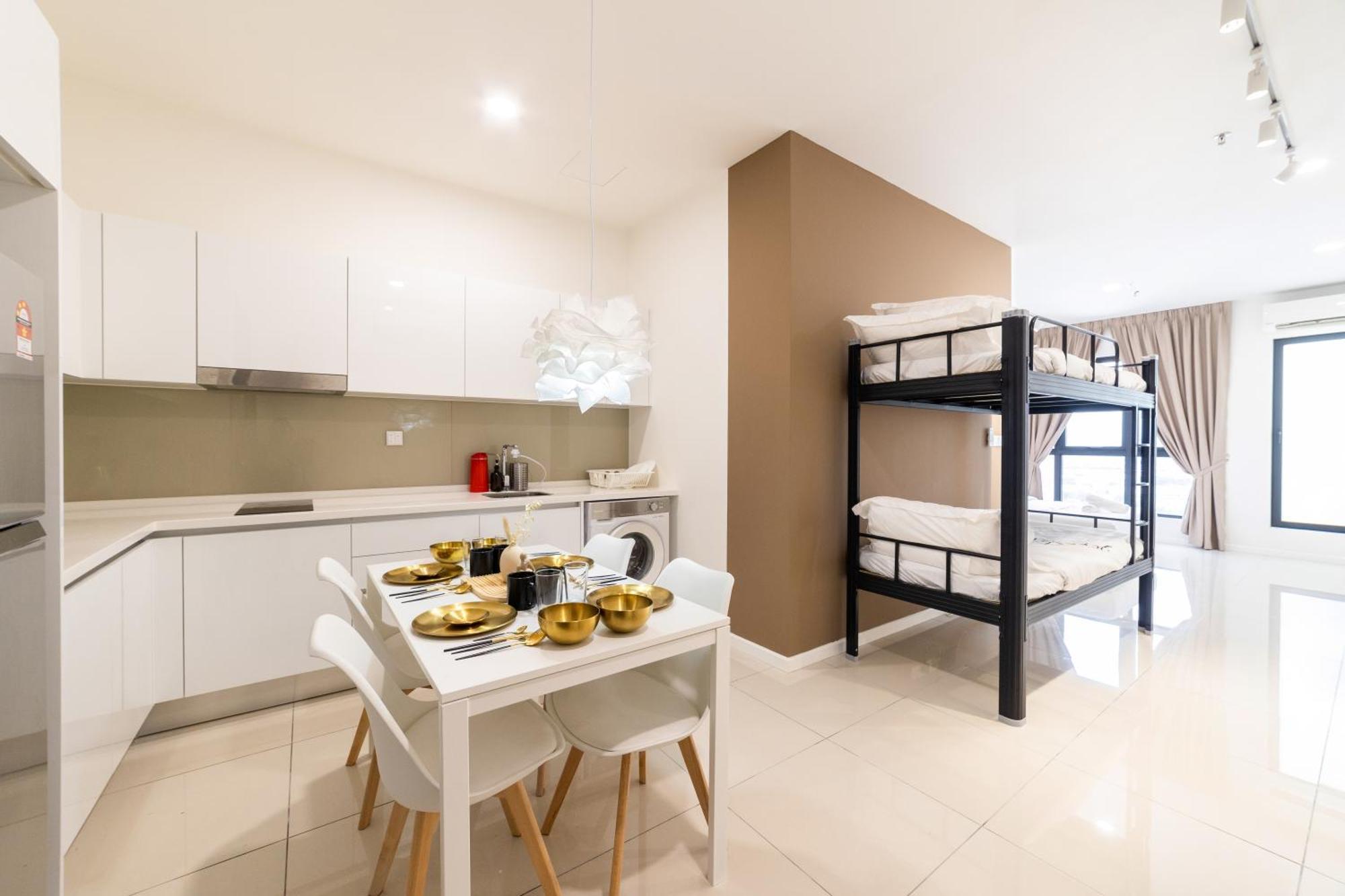 Highpark Suites Kelana Jaya, Petaling Jaya By Sleepy Bear Exterior foto
